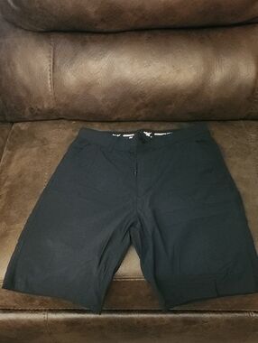 Kenneth Cole Black Men's Athletic Shorts